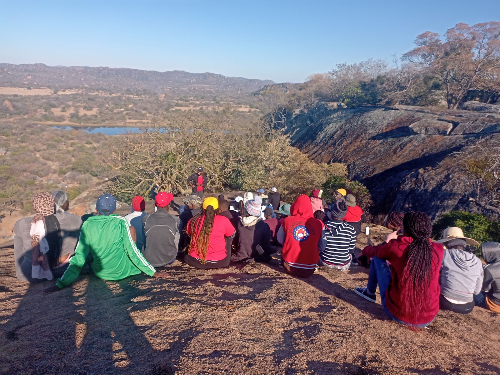 Outdoor therapeutic sessions in natural settings